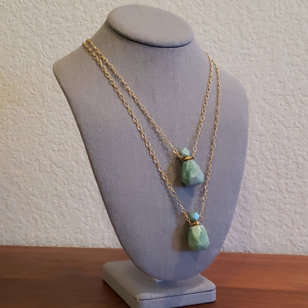 🧡 Stone Bottle Diffuser Boho 22K Gold Necklace - Picture 8 of 8